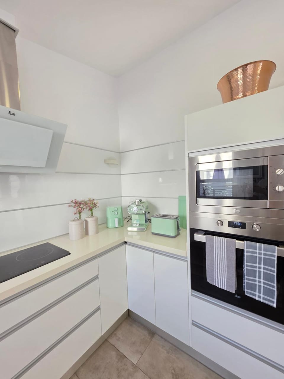 microwave, oven