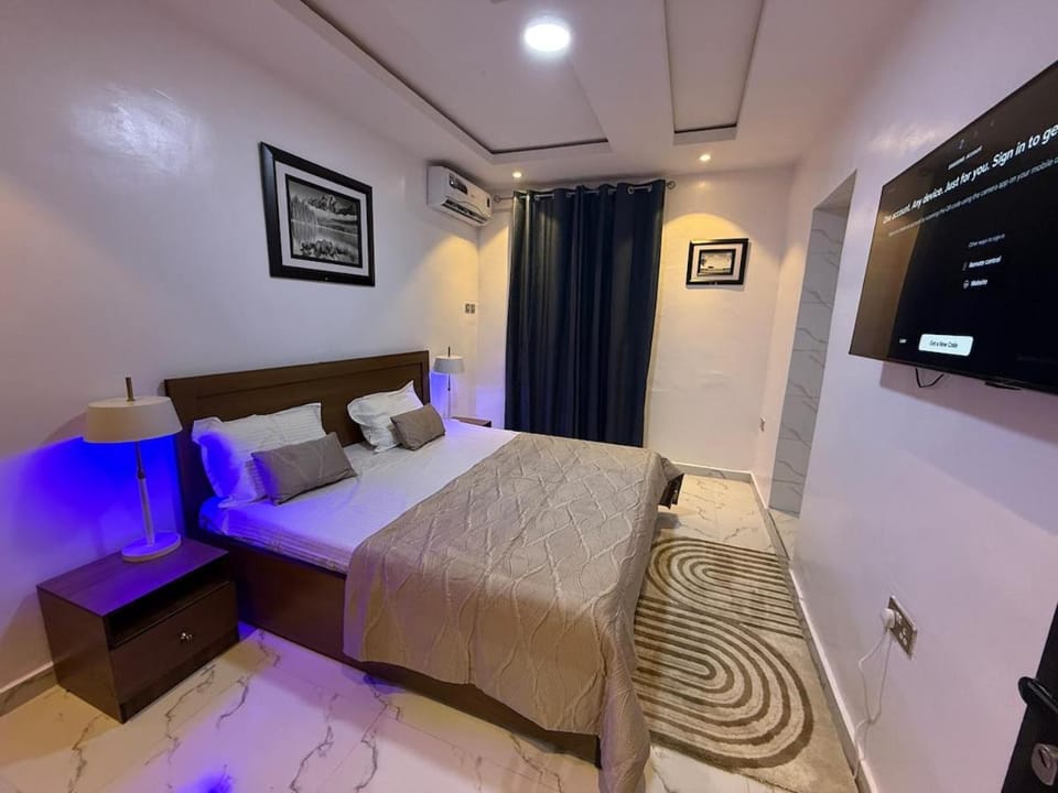 Fresh Corner 2 Apt 7 min Away From Intl Airport MM1 Apartment in Lagos