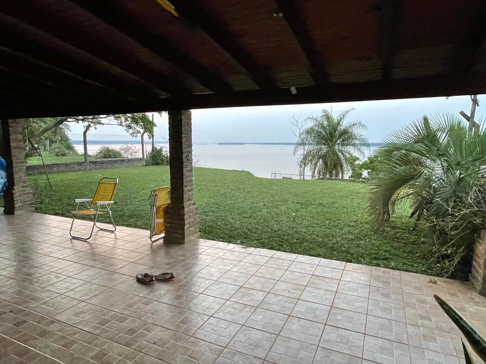 Alquiler casa frente al rio, 4 habitaciones en suite, Ituzaingó Corrientes House in Corrientes Province, Argentina