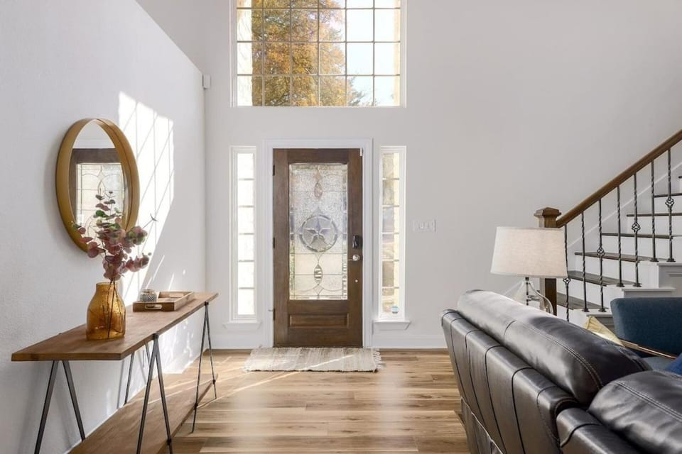 North Austin Oasis near Domain 20 min to Downtown House in Jollyville