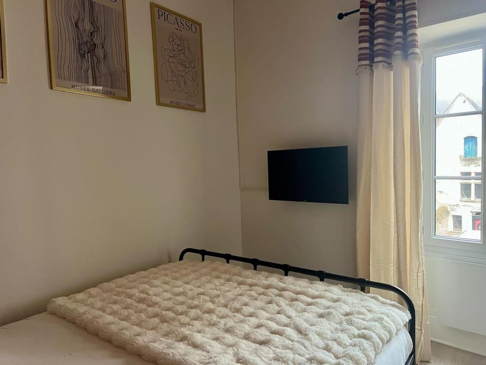 TV and multimedia, Bedroom