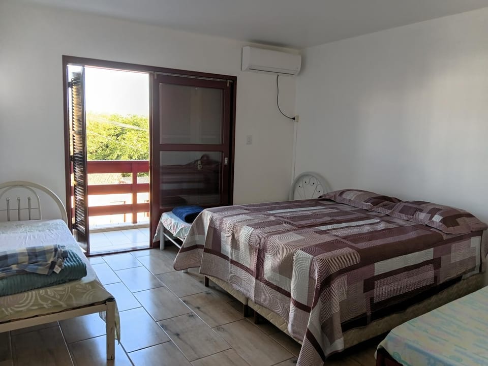 Bathroom, Bedroom, air conditioner
