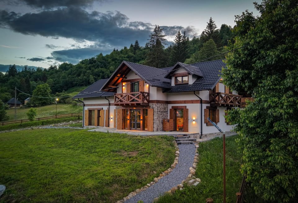 Property building, Natural landscape