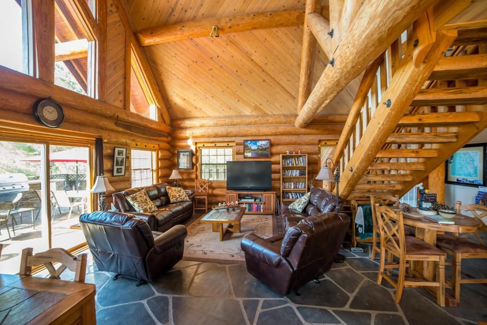 Property building, Communal lounge/ TV room