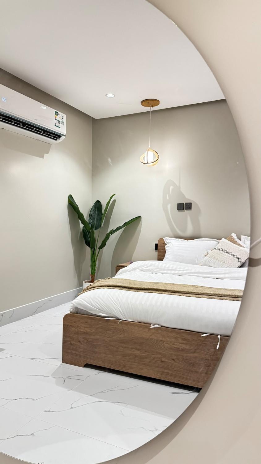 A room and a hall near Bahrain Bridge Apartment in Al Khobar