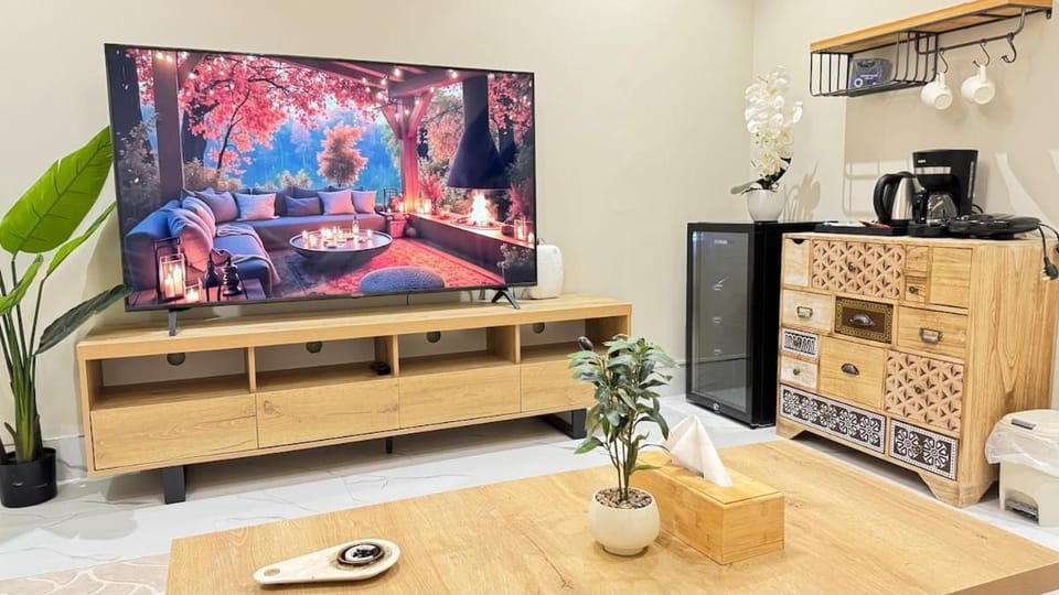 A room and a hall near Bahrain Bridge Apartment in Al Khobar