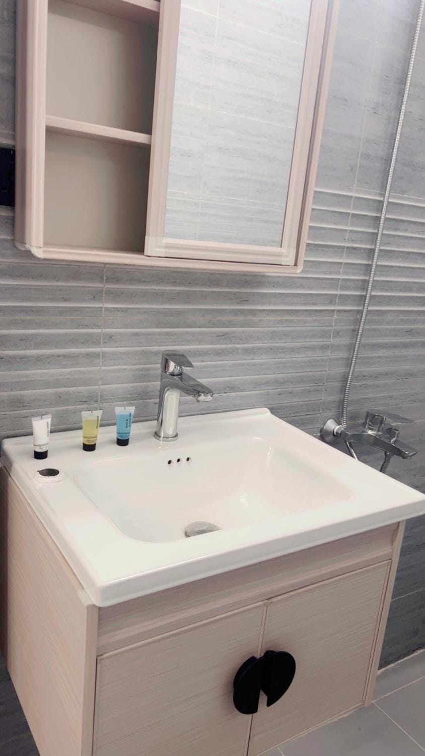 استديو بسرير ماستر وجلسة جانبية انيقة Bed and Breakfast in Medina