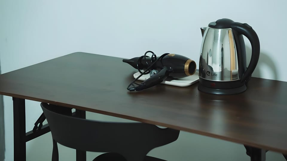 Coffee/tea facilities, Dining area