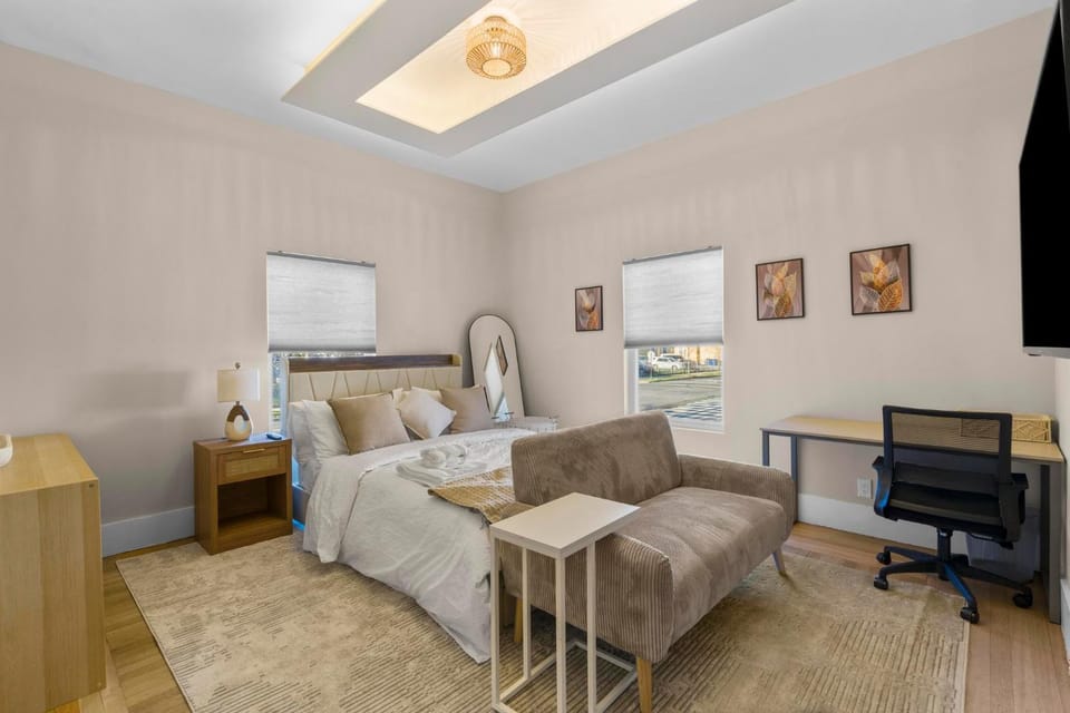 Bed, Bedroom