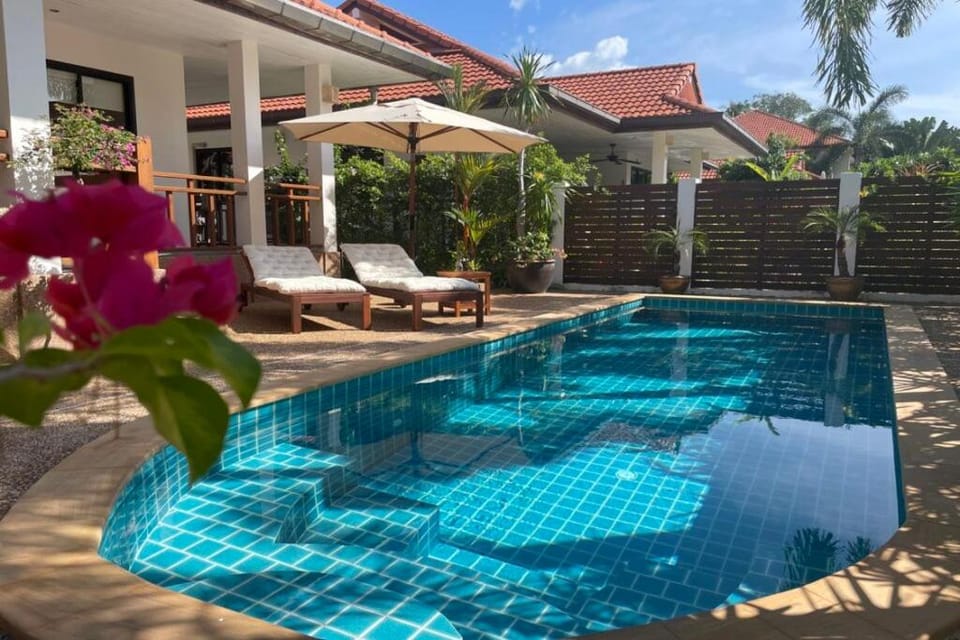 Malee Beach C11 Villa in Sala Dan