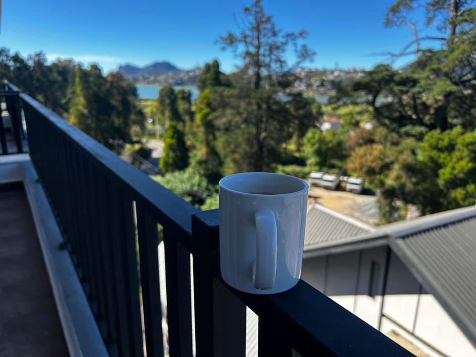 Balcony/Terrace, Mountain view
