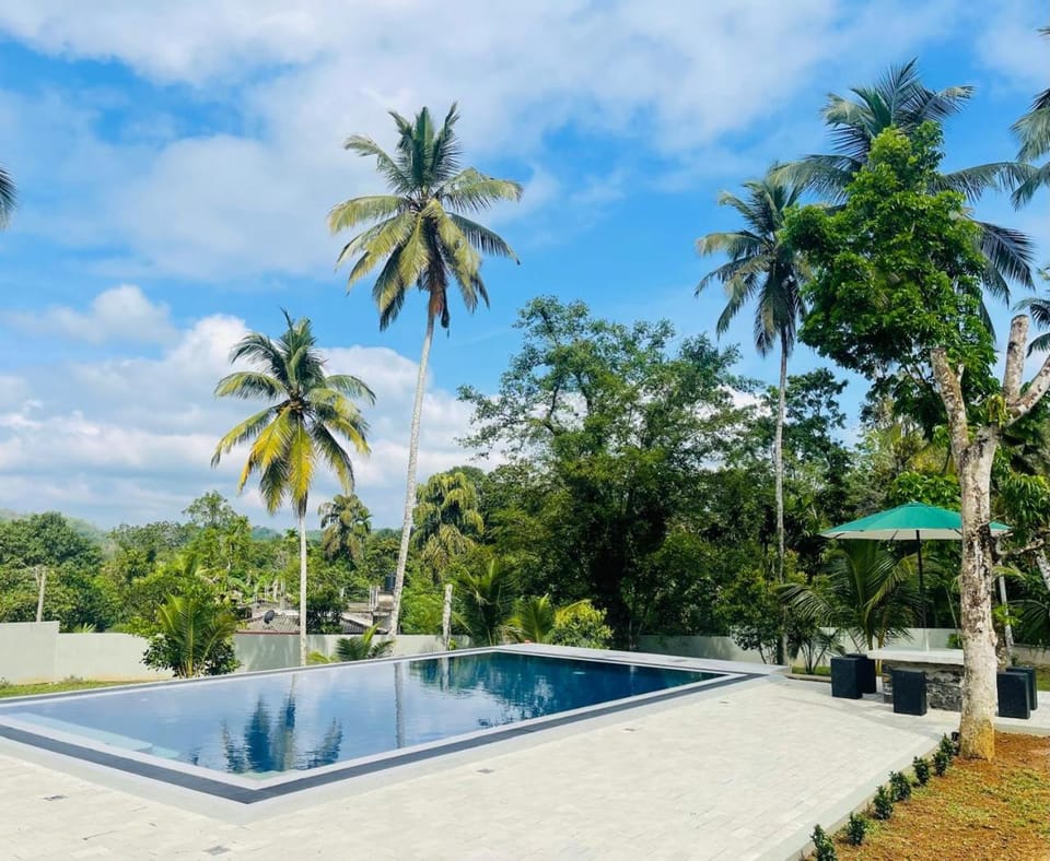 Swimming pool, Swimming pool