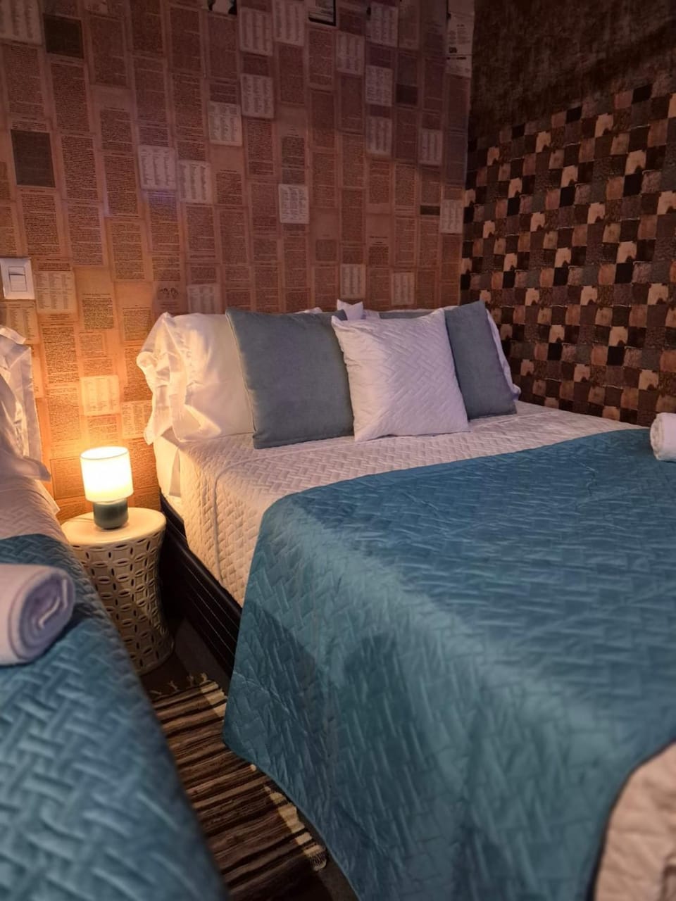 Bed, furniture, towels