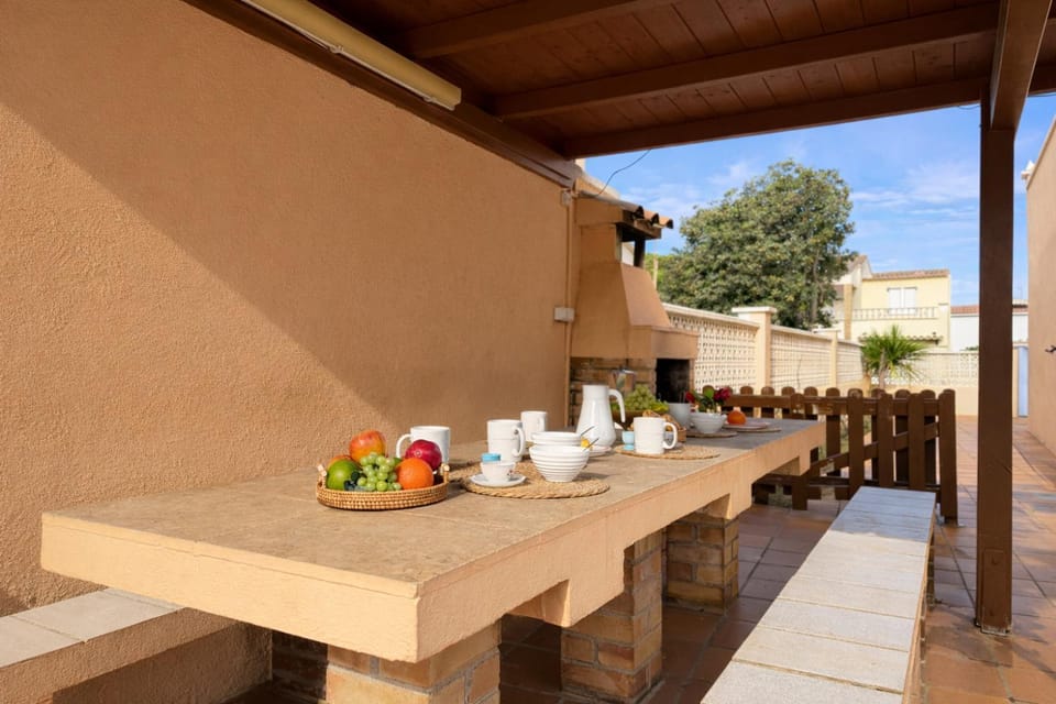 Holiday Home Mariela Villa in L'Escala