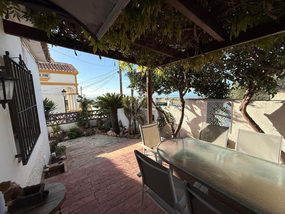 Casa Luise - 3 Bedroom Home House in Nerja