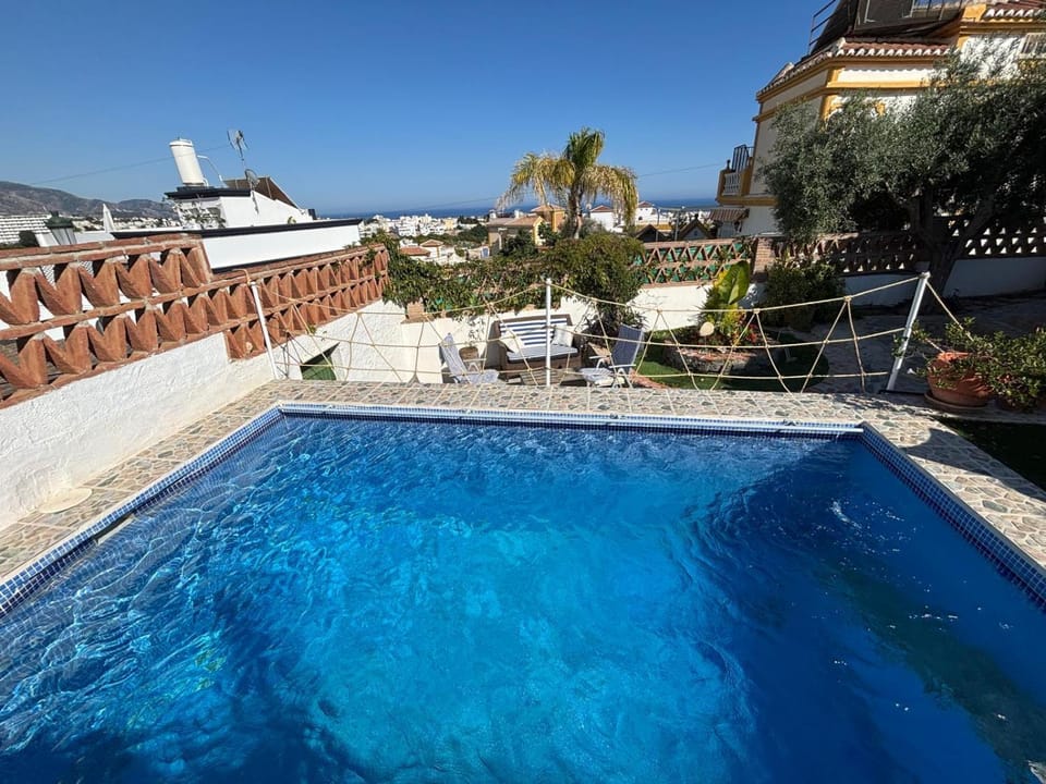 Casa Luise - 3 Bedroom Home House in Nerja