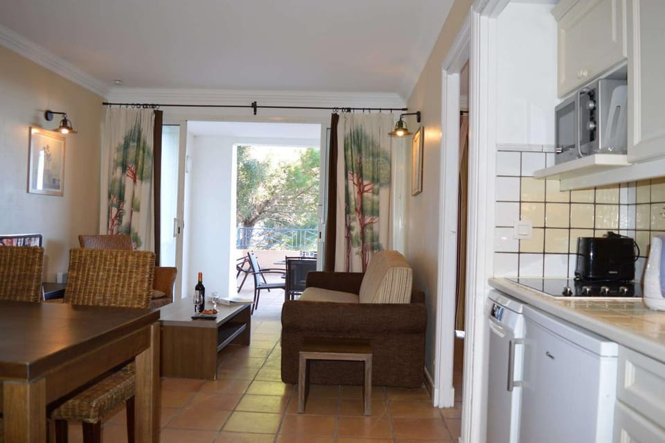 SM580-3001 Les Bastides domaine avec piscine à GRIMAUD Apartment in Grimaud