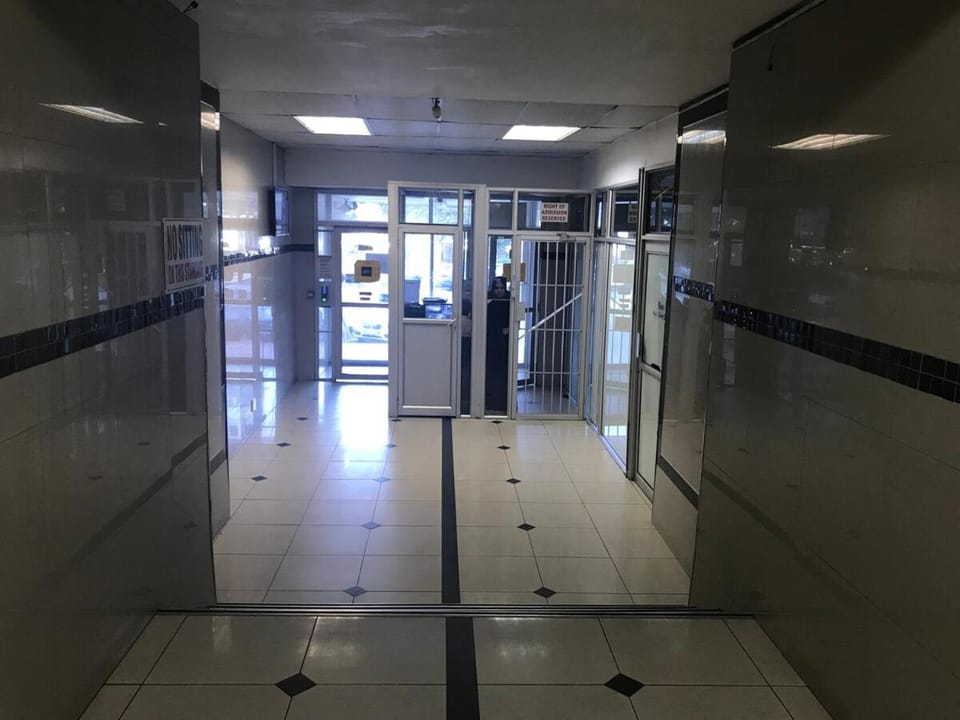 Cozy 2 Bed 2 Bath Flat in North Bach Apartment in Durban