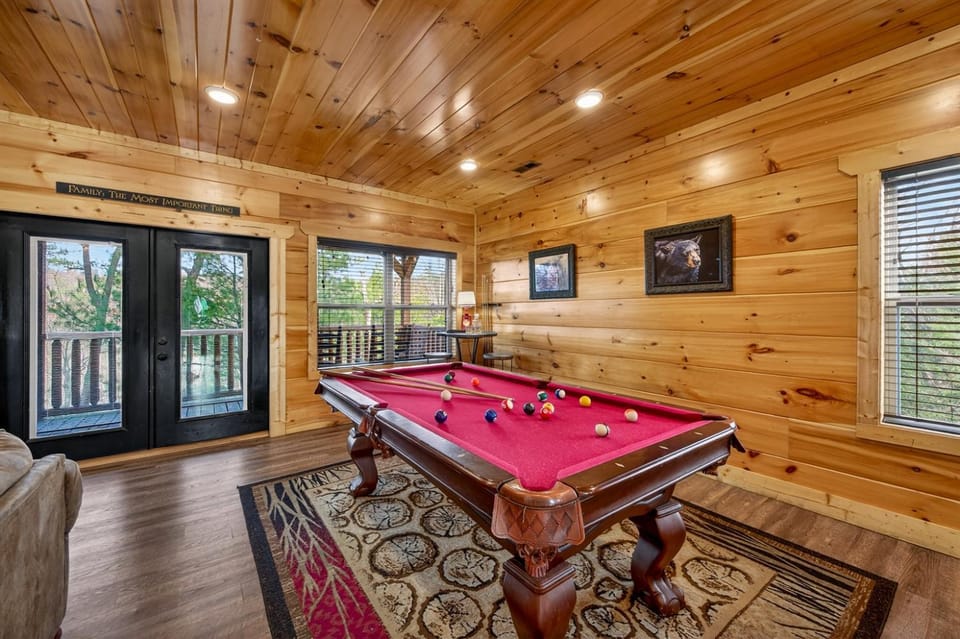 Billiard, Living room, Evening entertainment
