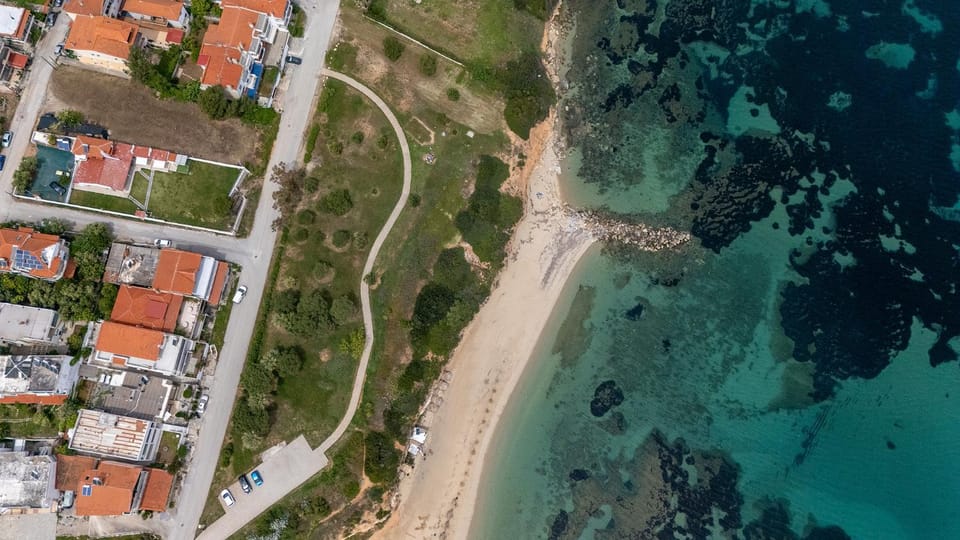 Nearby landmark, Beach