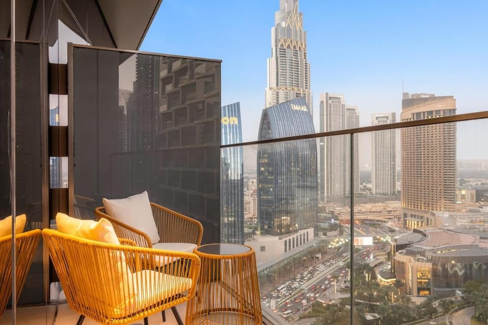 FIRST CLASS 2BR Burj Khalifa & Fountain View Apartment in Dubai