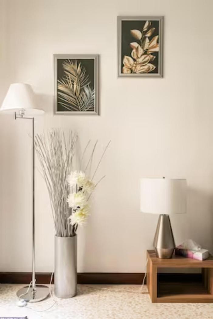 Malta Airport Bedroom with private shower - 18 min walking distance Bed and Breakfast in Malta
