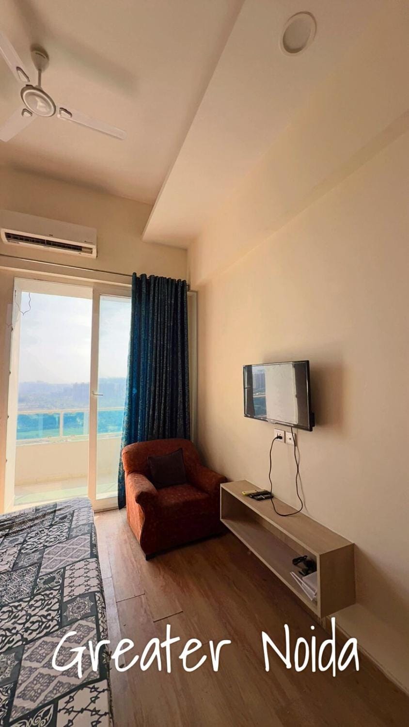 TV and multimedia, Seating area