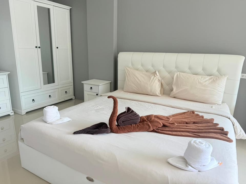 Ocean view A1 Apartment hotel in Krabi Changwat
