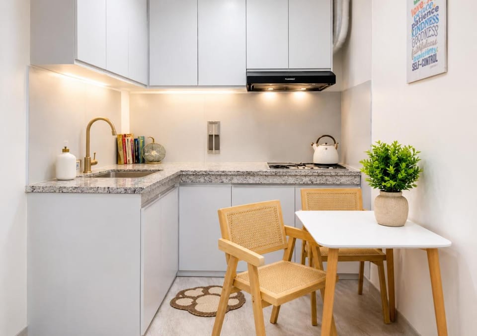 Lounge or bar, Dining area, kitchen