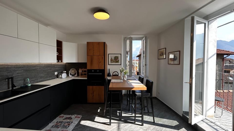 Kitchen or kitchenette, kitchen