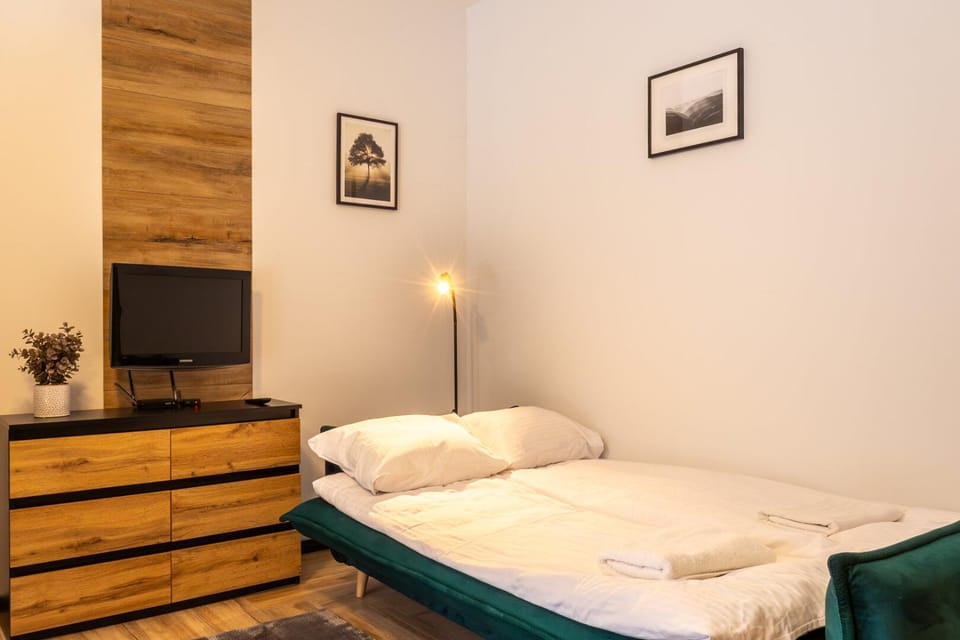Studio by the Forest - Grand Terrace - Garage Apartment in Warsaw