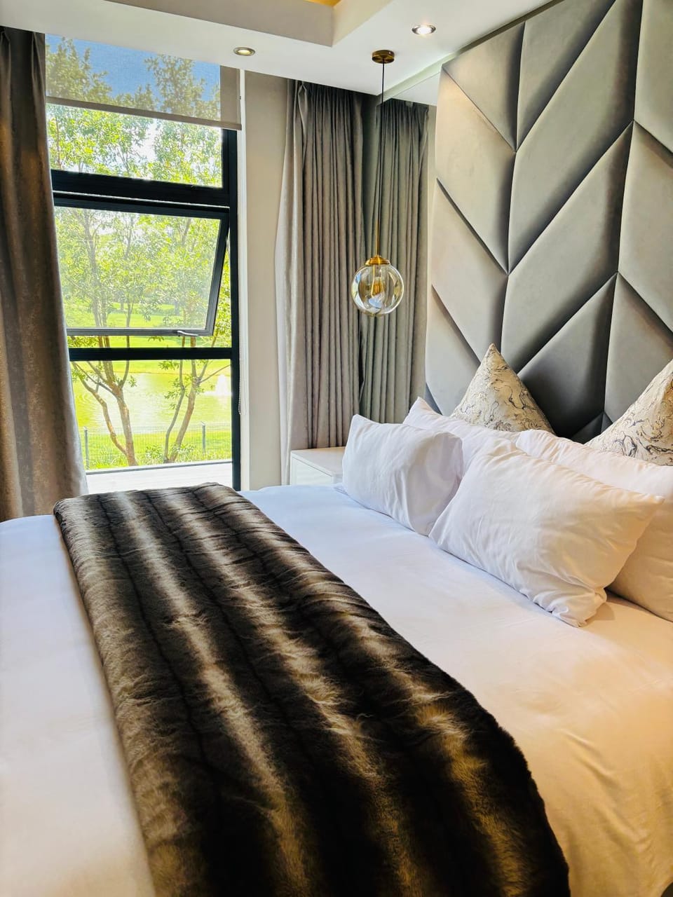 Houghton hotel executive suit Apartment in Johannesburg