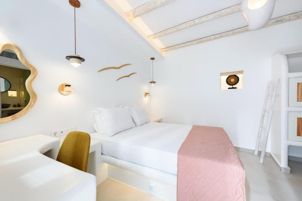 Casa Di Capitanos Villa in Paros, Greece