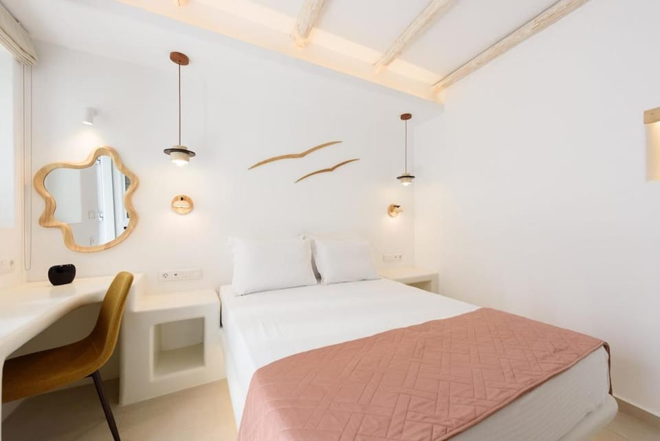 Casa Di Capitanos Villa in Paros, Greece