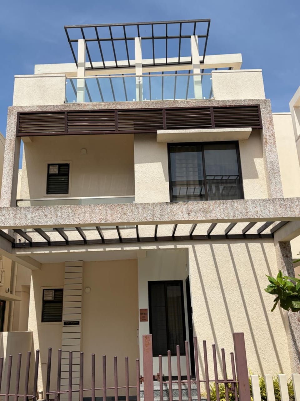 Property building, Day, View (from property/room), Balcony/Terrace, Balcony/Terrace
