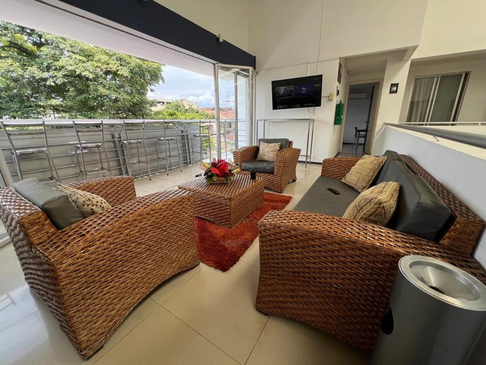Suite de hotel dentro centro comercial Apartment in Valle del Cauca