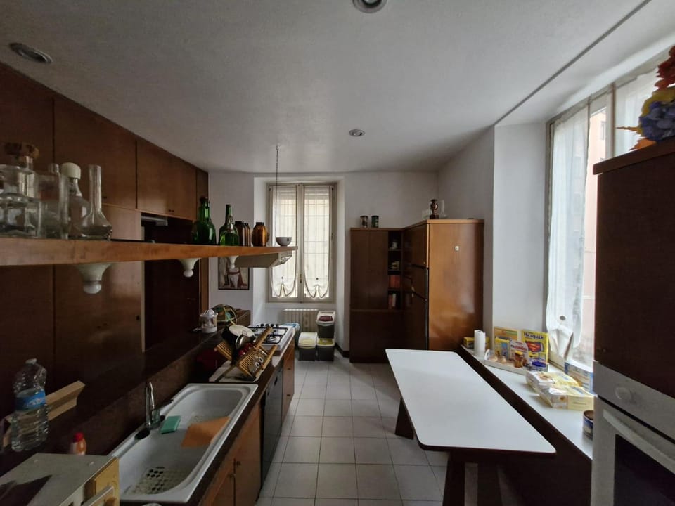 Lunch, kitchen