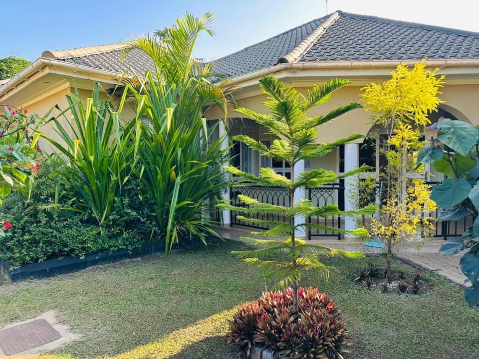 Kuc Residence Country House in Uganda