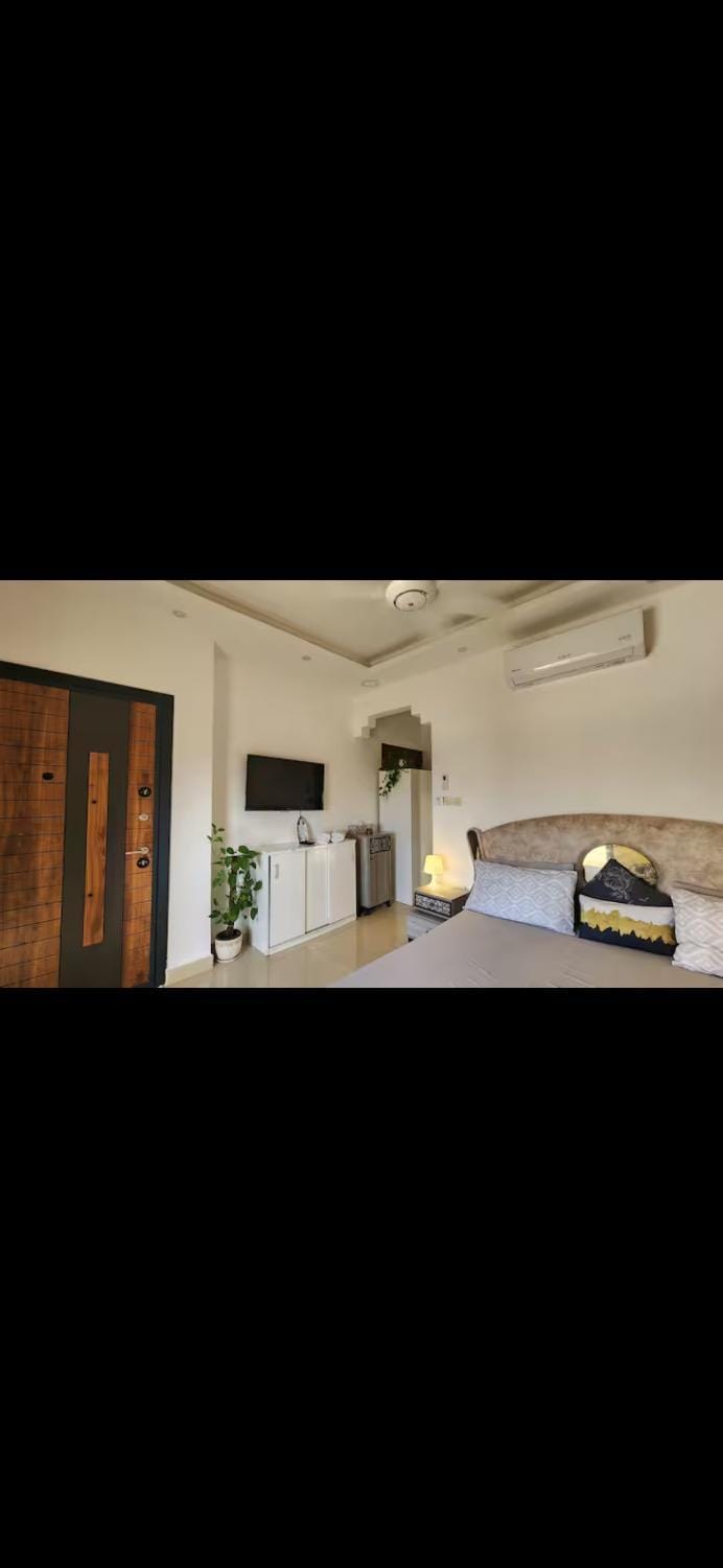 Qqq Apartment in Africa