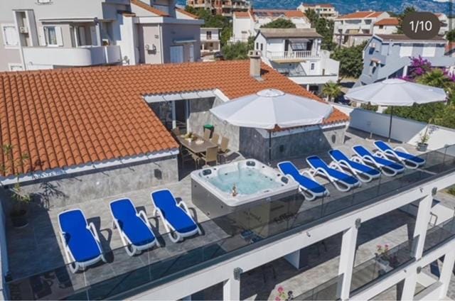 Hot Tub, Balcony/Terrace