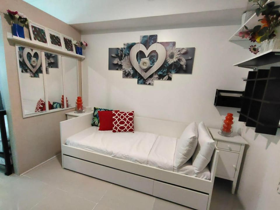 Lornas Place Hotel in Pasay