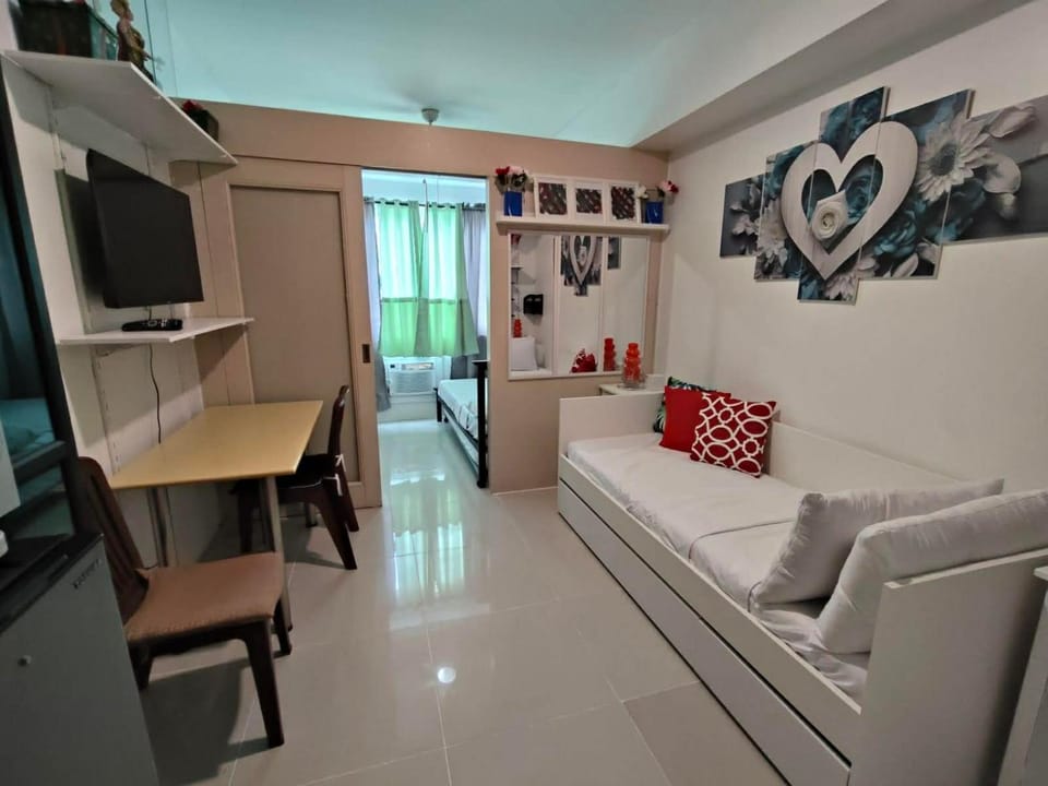 Lornas Place Hotel in Pasay