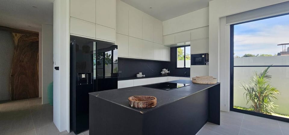 Coralia Villa - Total privacy - 400M to the beach Villa in Ko Samui