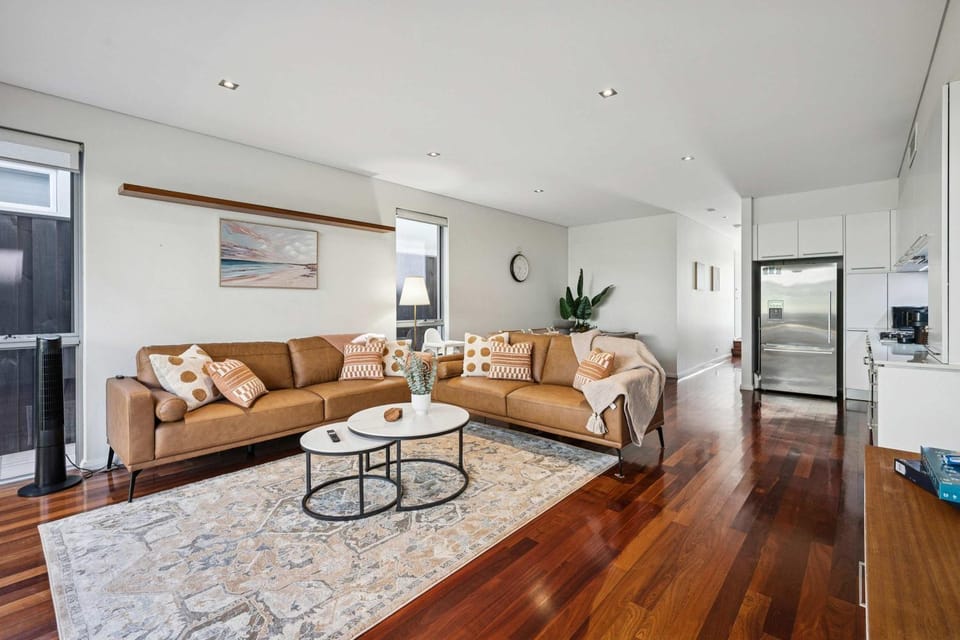 3BR Coastal Retreat Ocean & Bay with Workspace House in Perth
