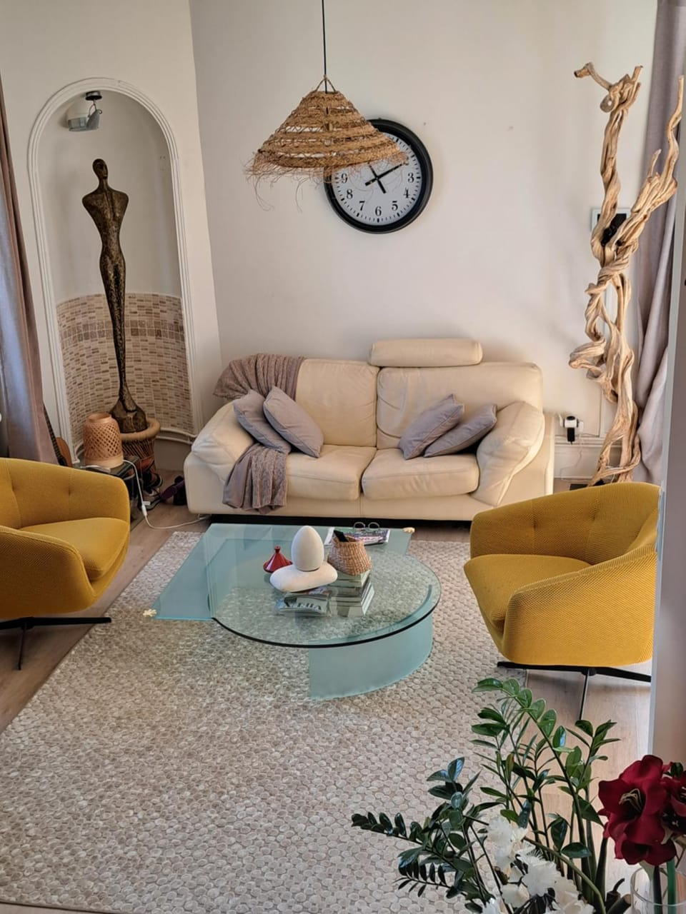 Living room, Seating area