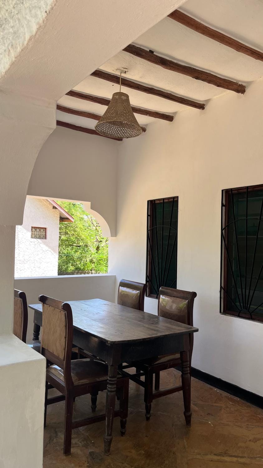 2 Bedroom serene cottage Apartment in Diani Beach
