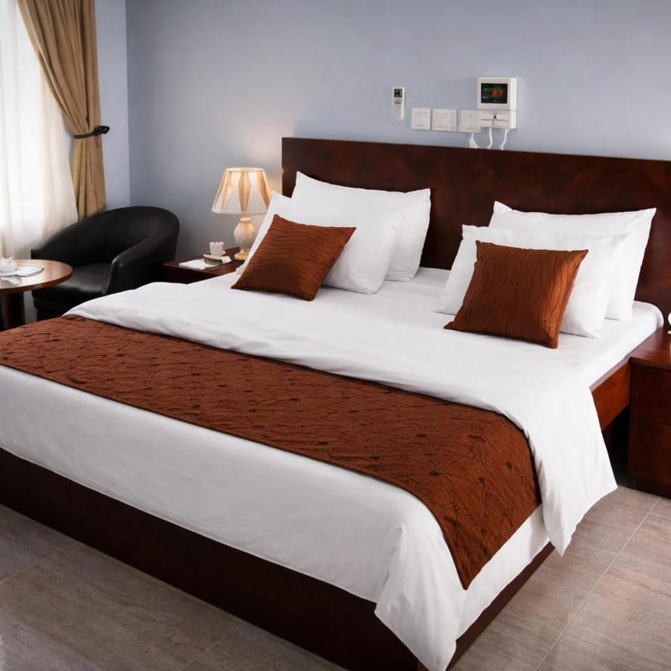 Property building, Bed, Bathroom, View (from property/room), Photo of the whole room, Bedroom, Food, room service, VIP