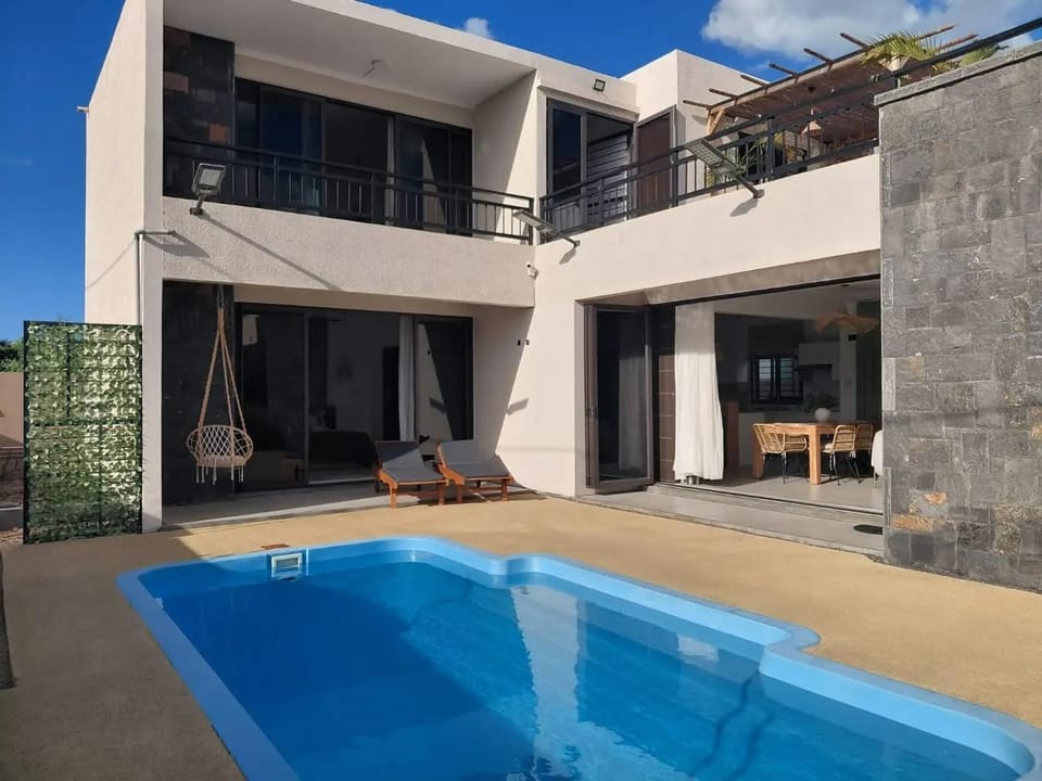 Villa spacieuse à Grand Baie avec piscine partagée Villa in Grand Baie