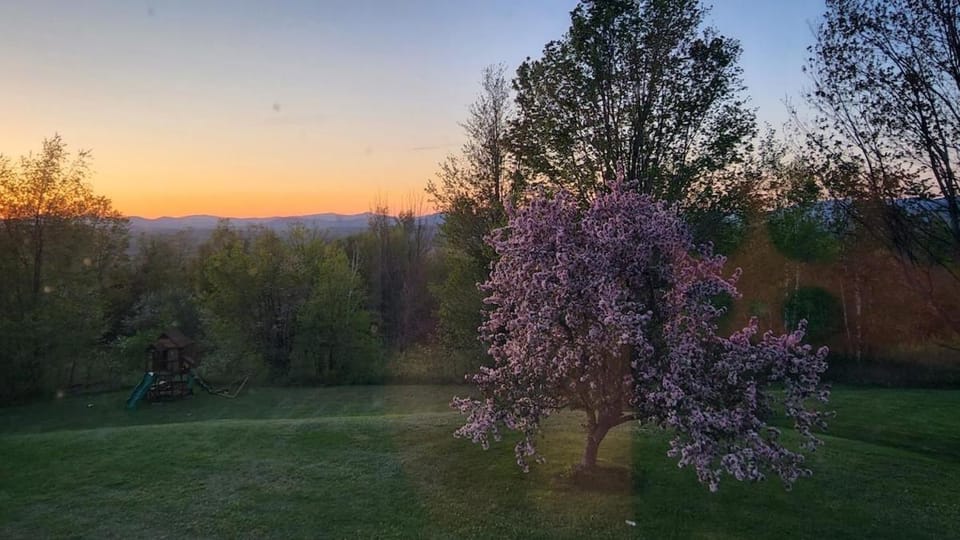 Mountain Home with ski, Hot Tub & Arcade House in Carroll
