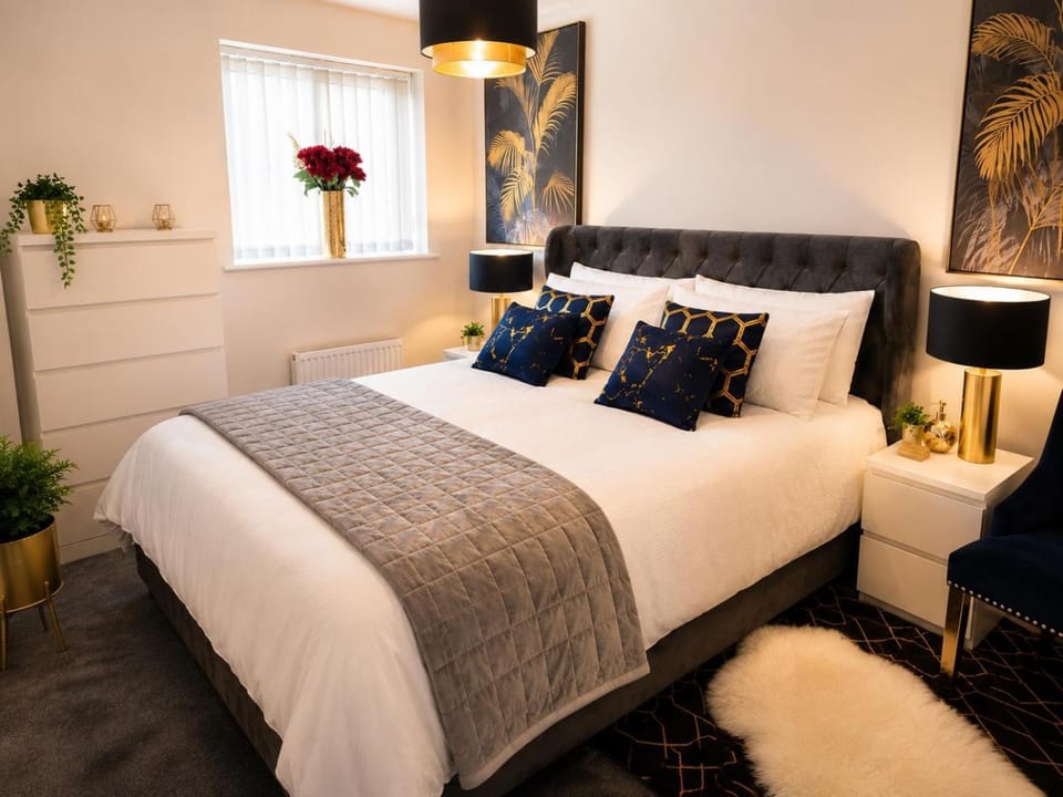 Flamingo Broughton Family & Contractors Nest House in Aylesbury Vale